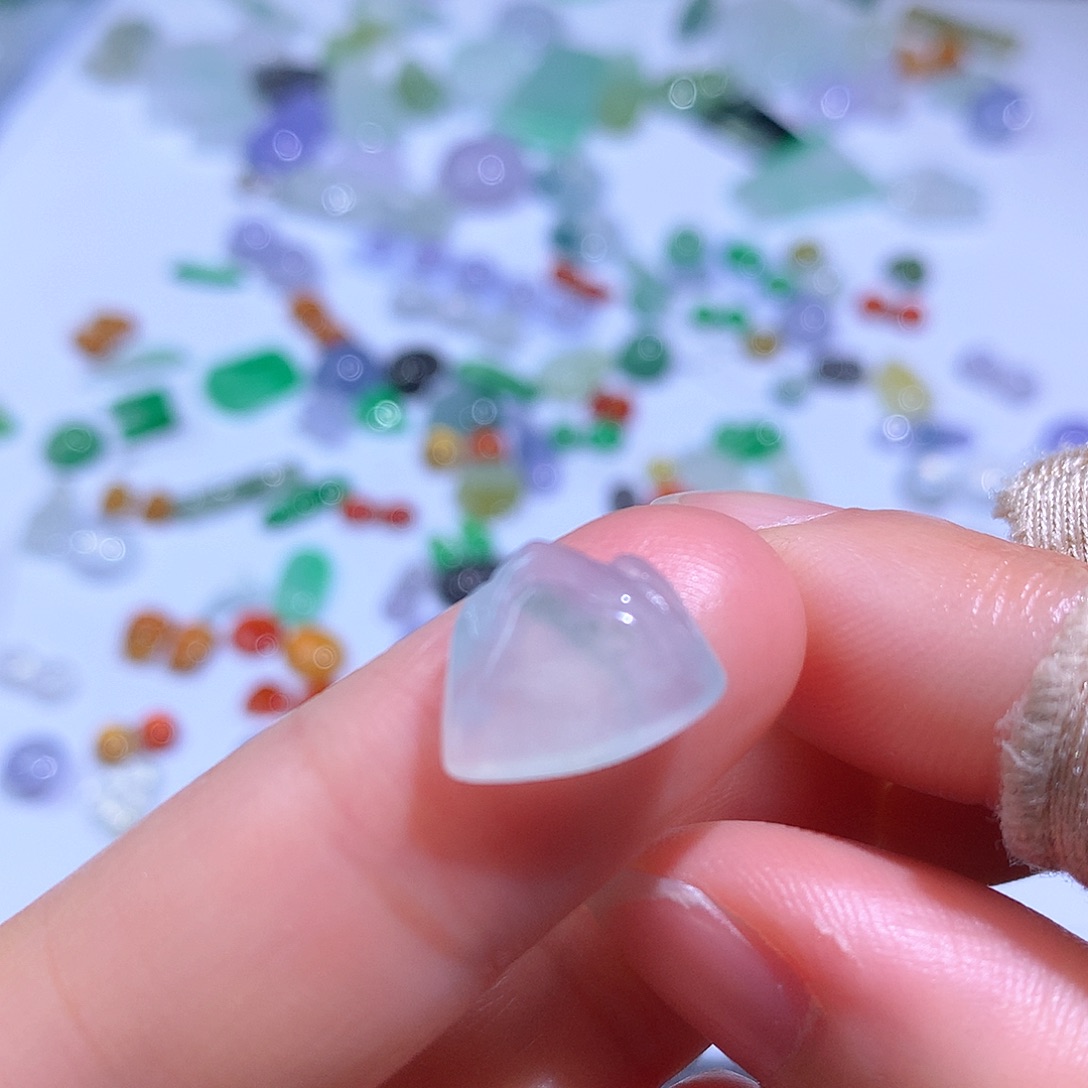 翡翠颈饰未镶嵌山