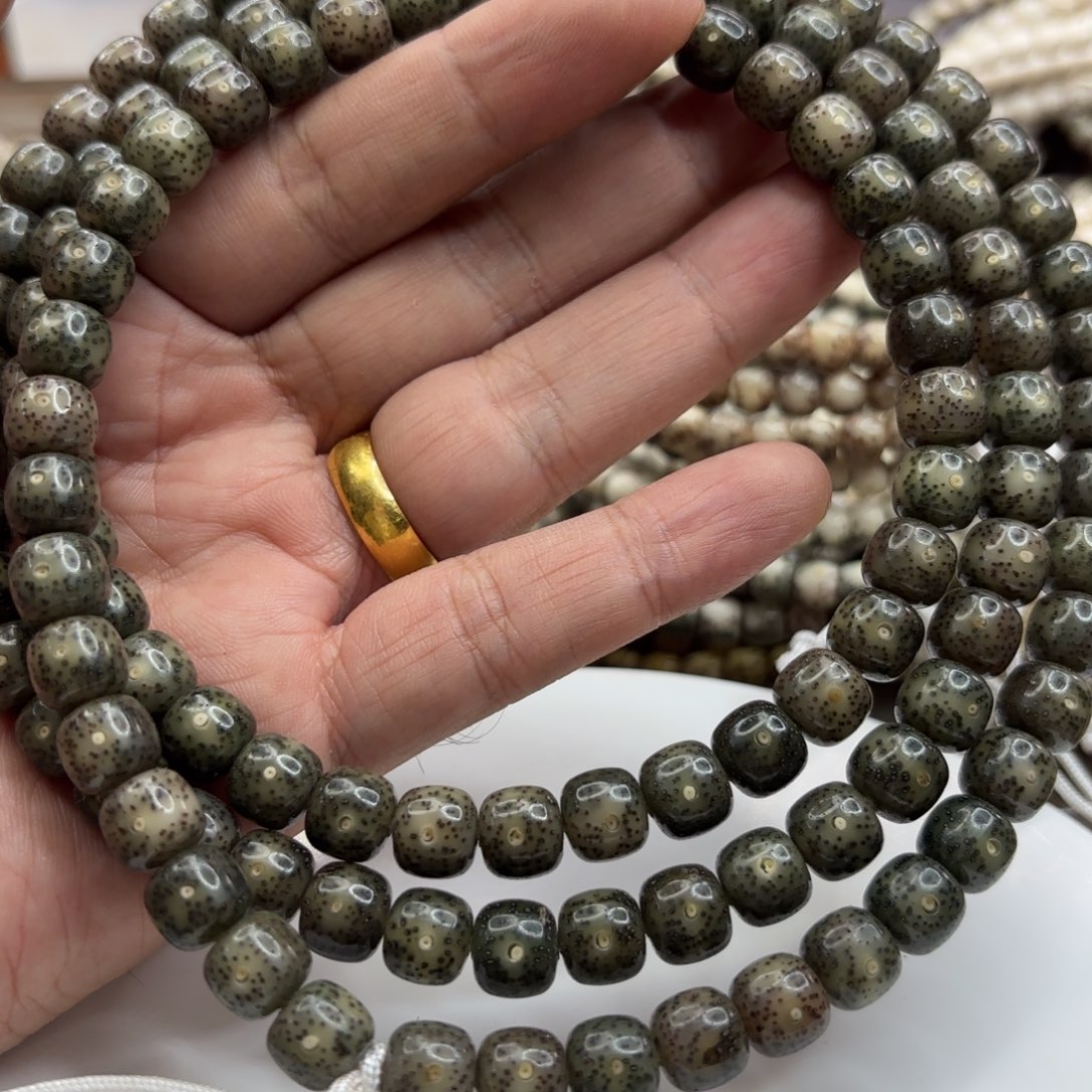 星月菩提吊坠98绿冰果冻王