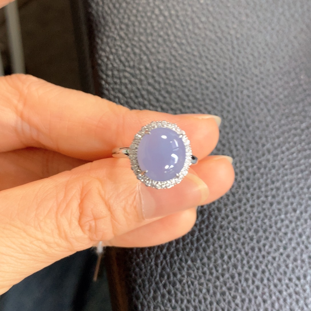 翡翠戒指18K金镶嵌翡翠