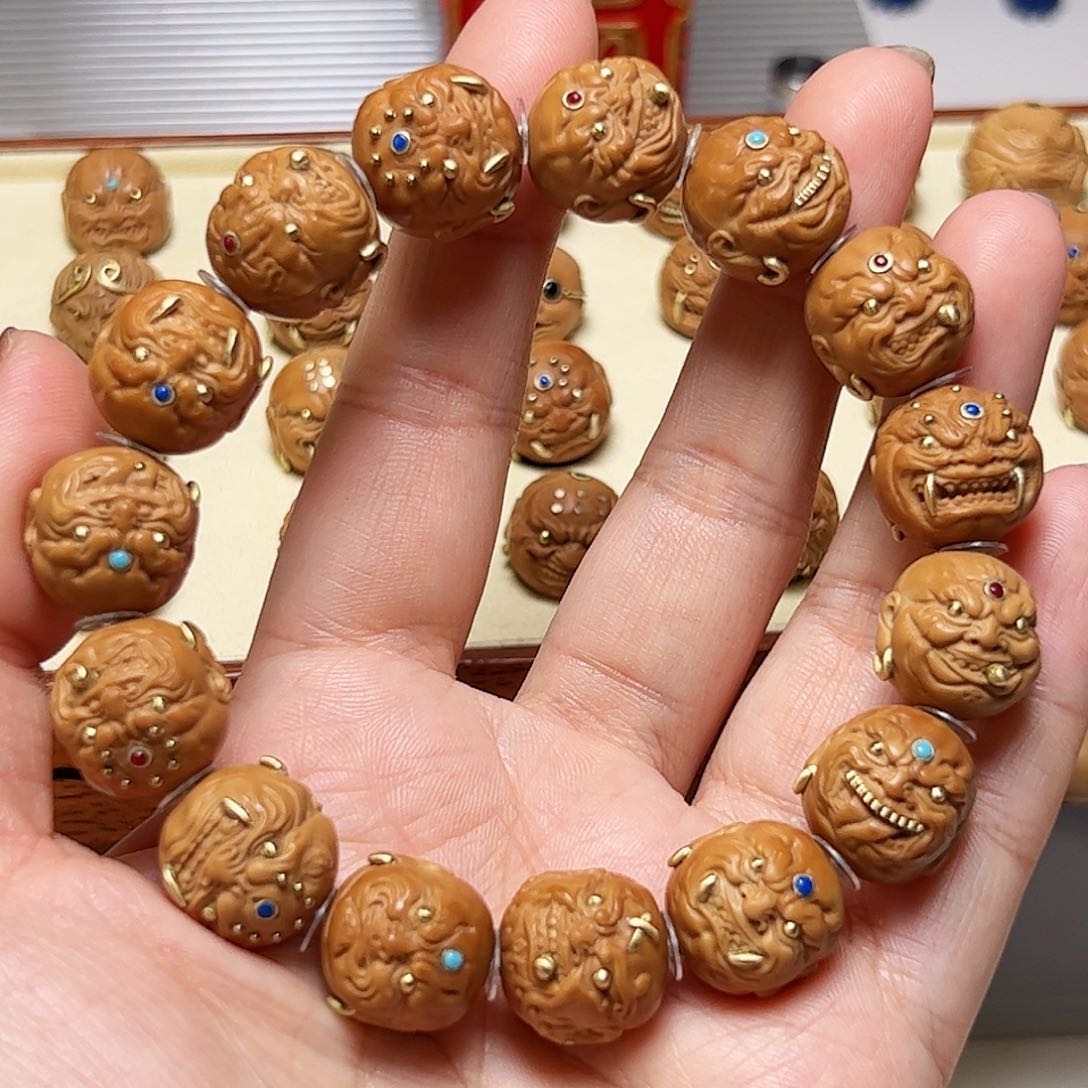 猴头核桃手串红****°微瑕