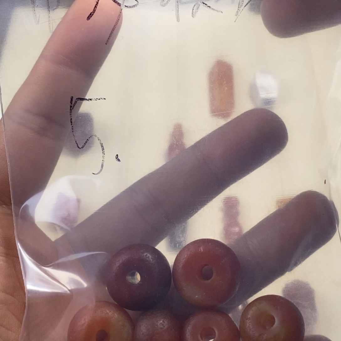 萧***！玛瑙/玉髓未镶嵌颈饰