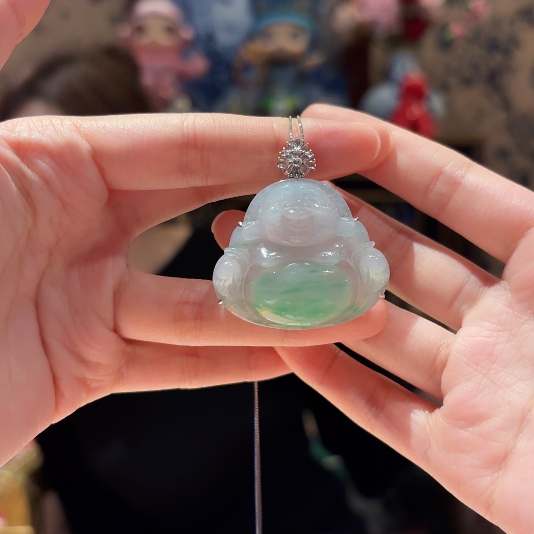 翡翠吊坠(赠链)18K金镶嵌