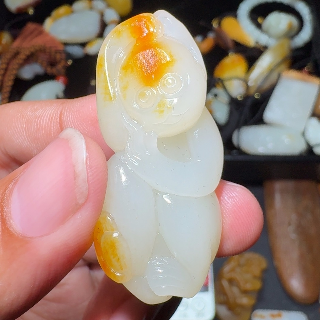 和田玉颈饰未镶嵌
