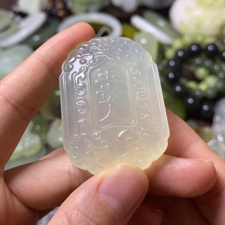 岫玉岫玉颈饰未镶嵌