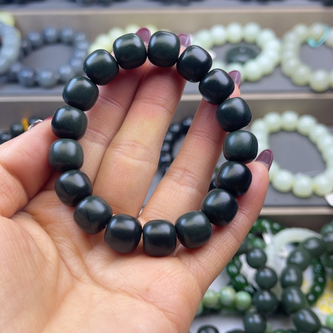 和田玉手链未镶嵌