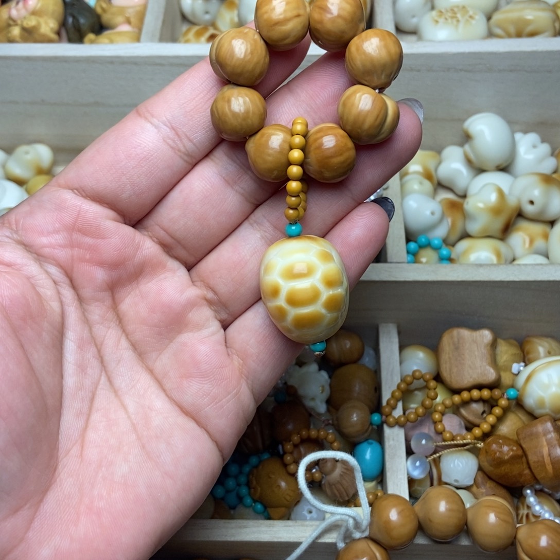 吊坠猴头核桃屁桃手捻