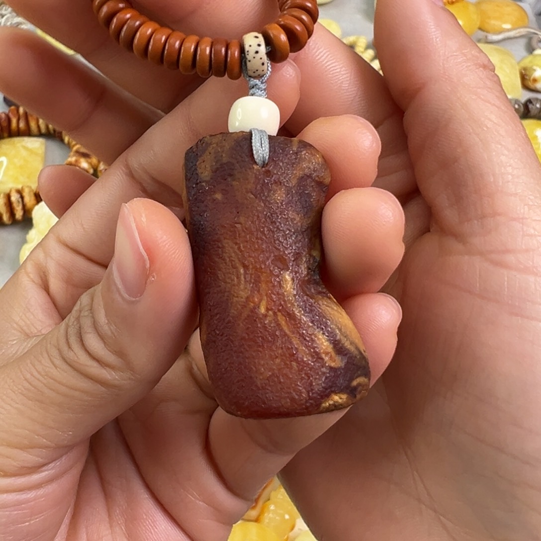 蜜蜡裸石未镶嵌蜜蜡