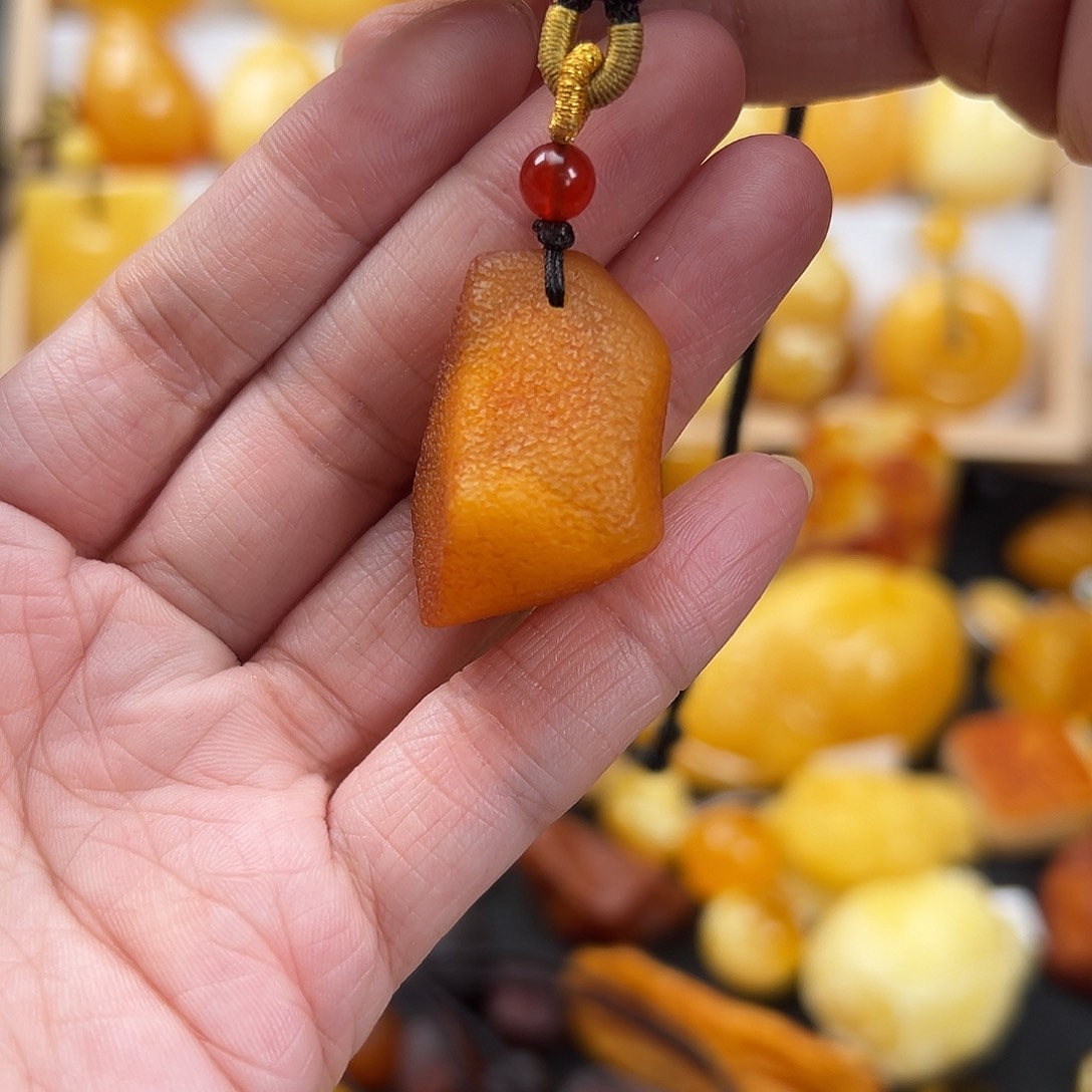 蜜蜡颈饰未镶嵌C**i蜜蜡