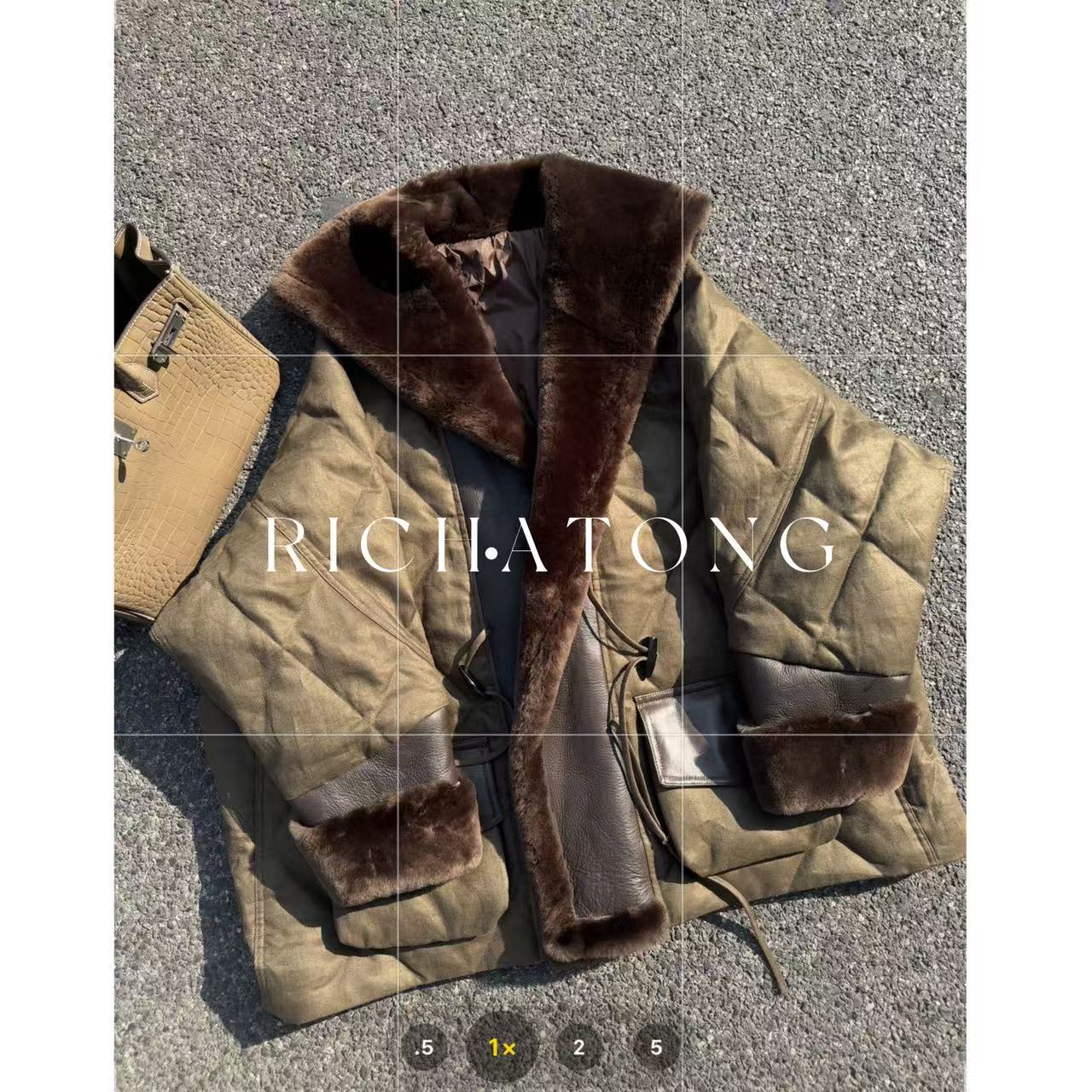 RICH ATONG.-【康赛妮】-2025设计款飘带拼接轻盈90白鹅绒1207-10