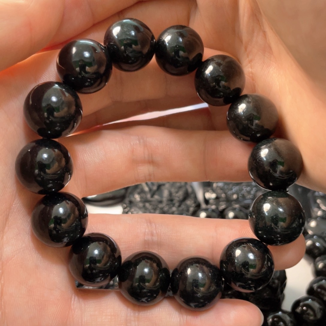 翡翠未镶嵌吊坠(不含链)卡16左右