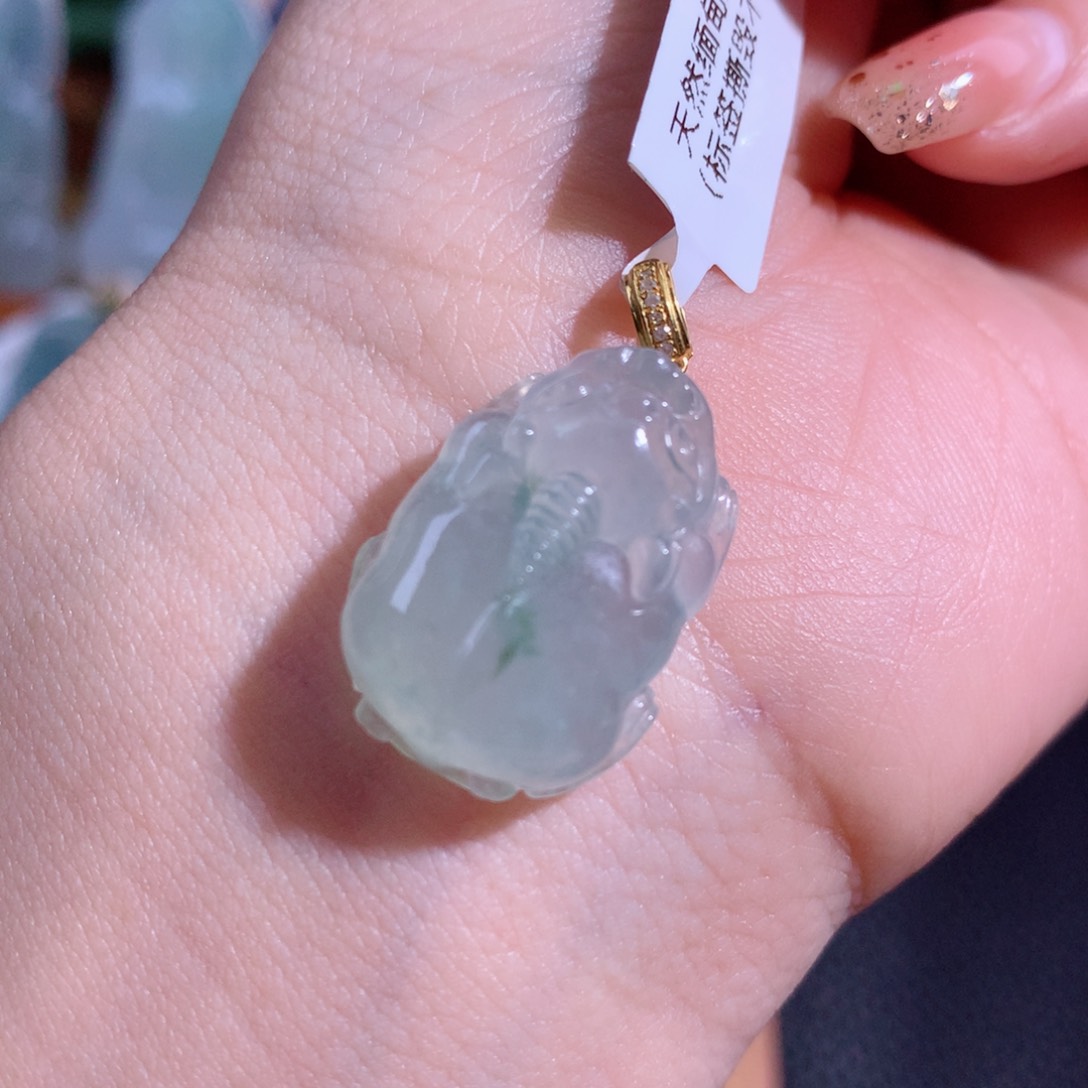 翡翠颈饰18K金镶嵌貔貅