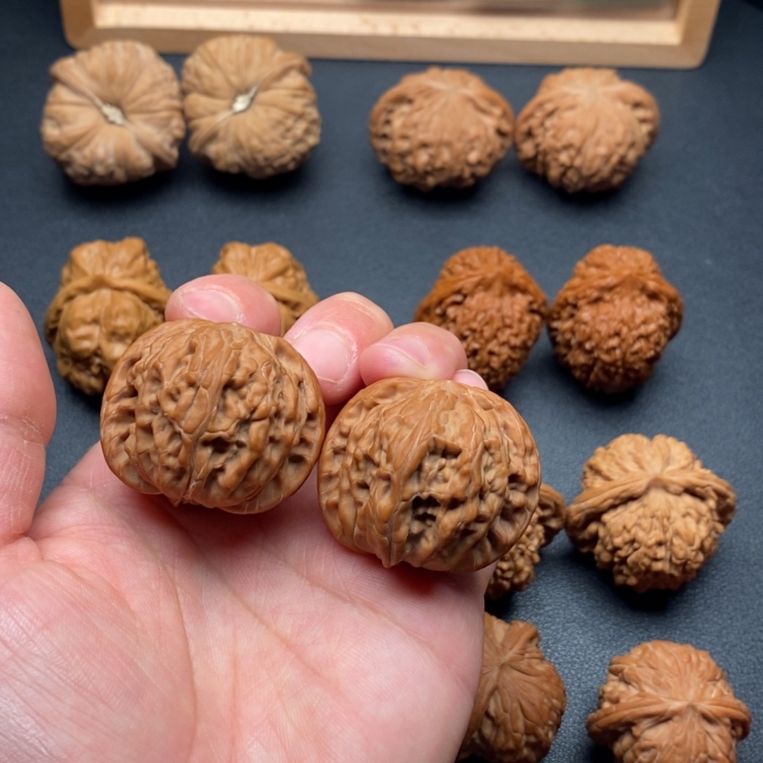 文玩核桃吊坠38球磨