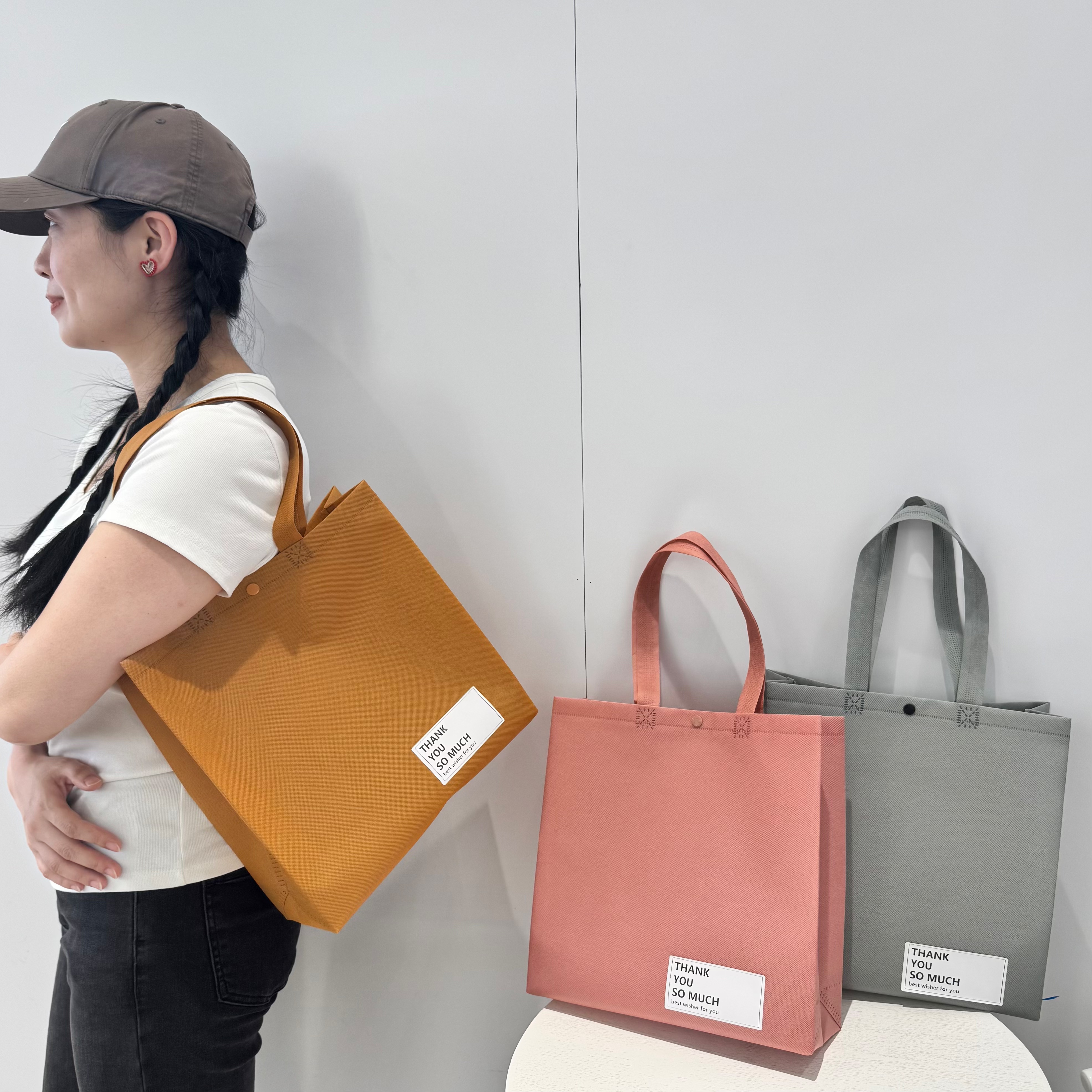 韩系带暗扣无纺布袋手提袋定制logo环保袋加厚礼品袋女装店包装袋