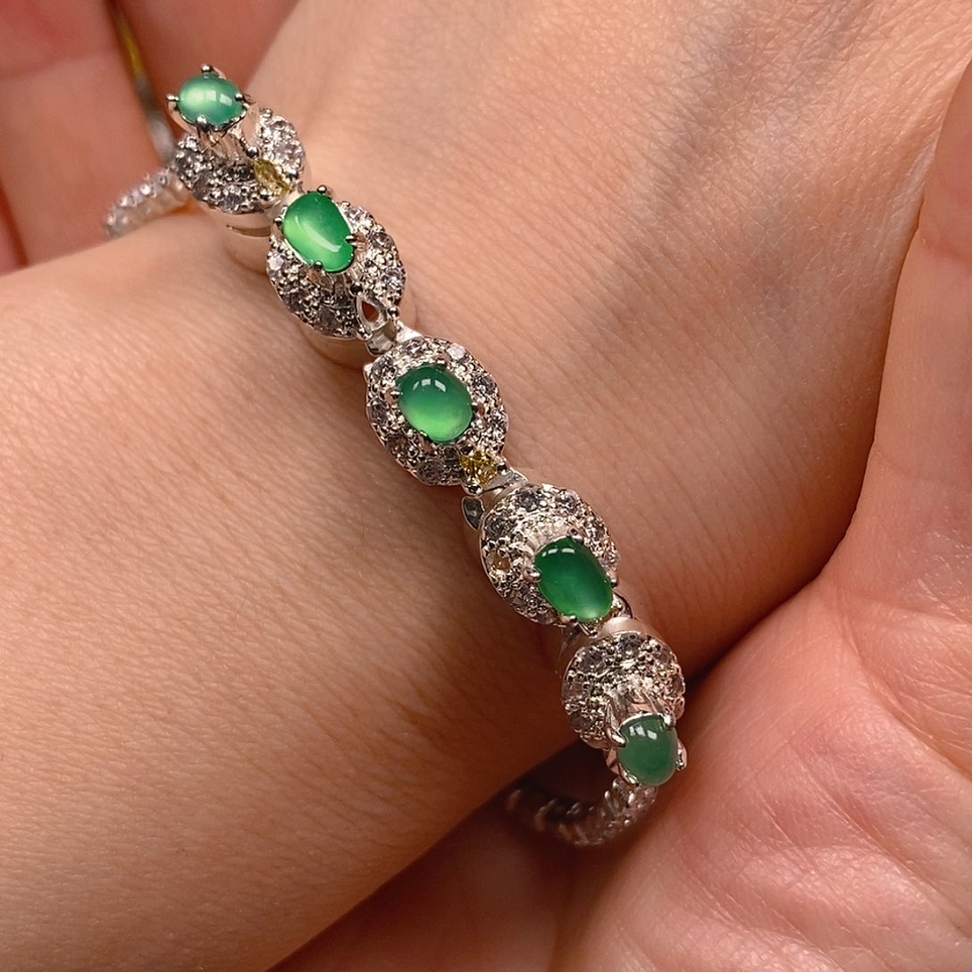 翡翠戒指未镶嵌翡翠蛋面