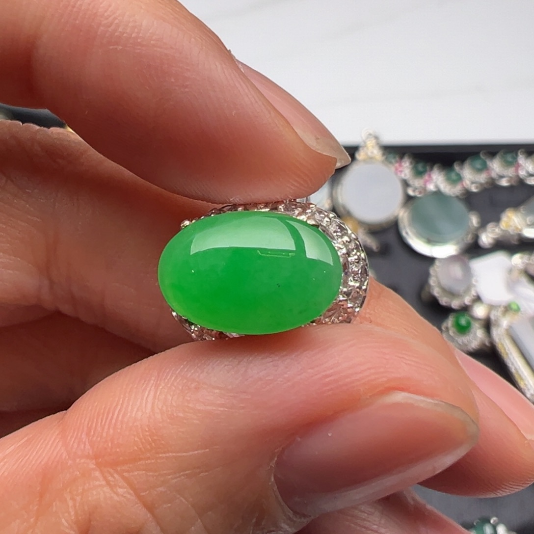 定制翡翠未镶嵌天然翡翠A货