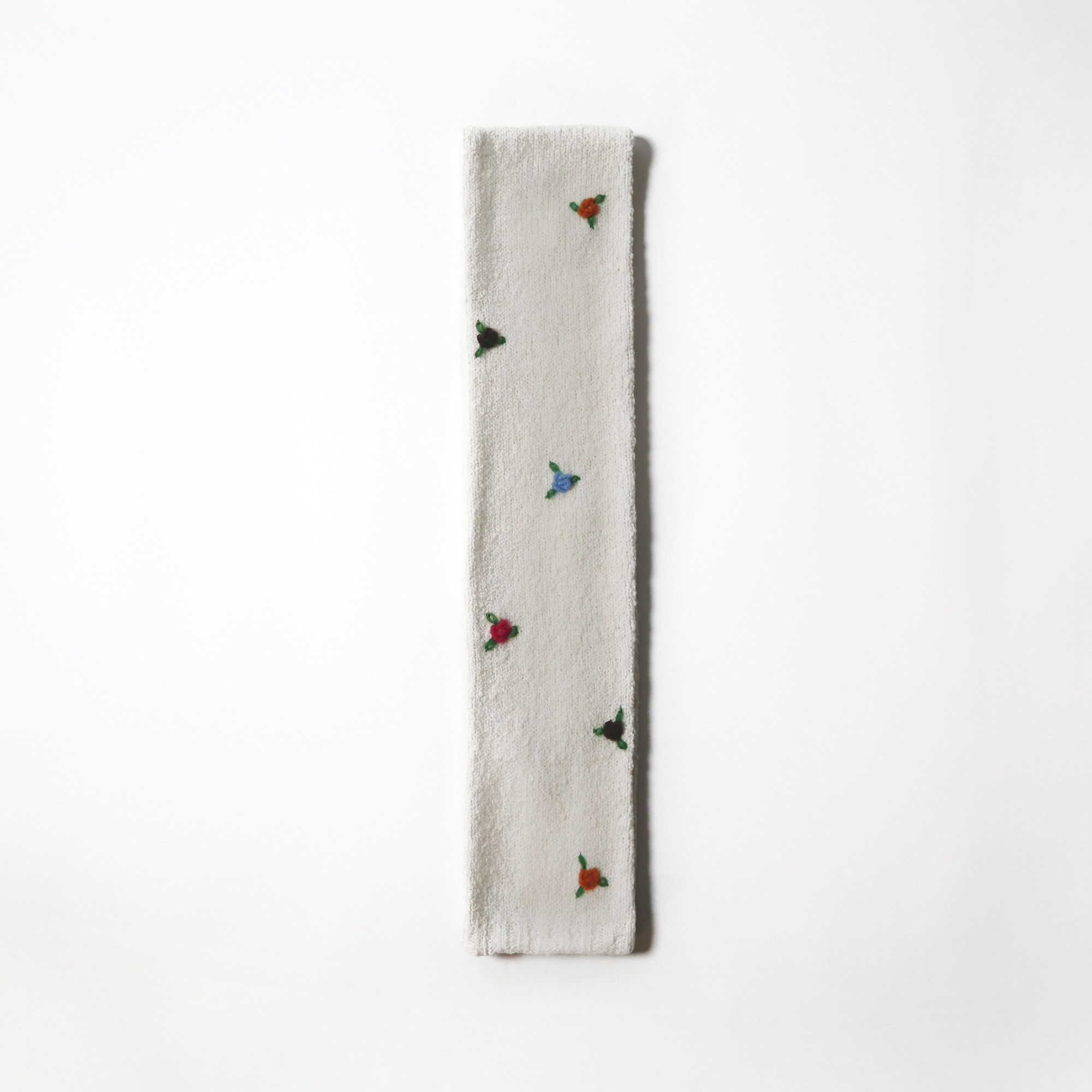 Moromoro 圈圈纱手绣花朵V领马甲针织背心女慵懒风宽围巾