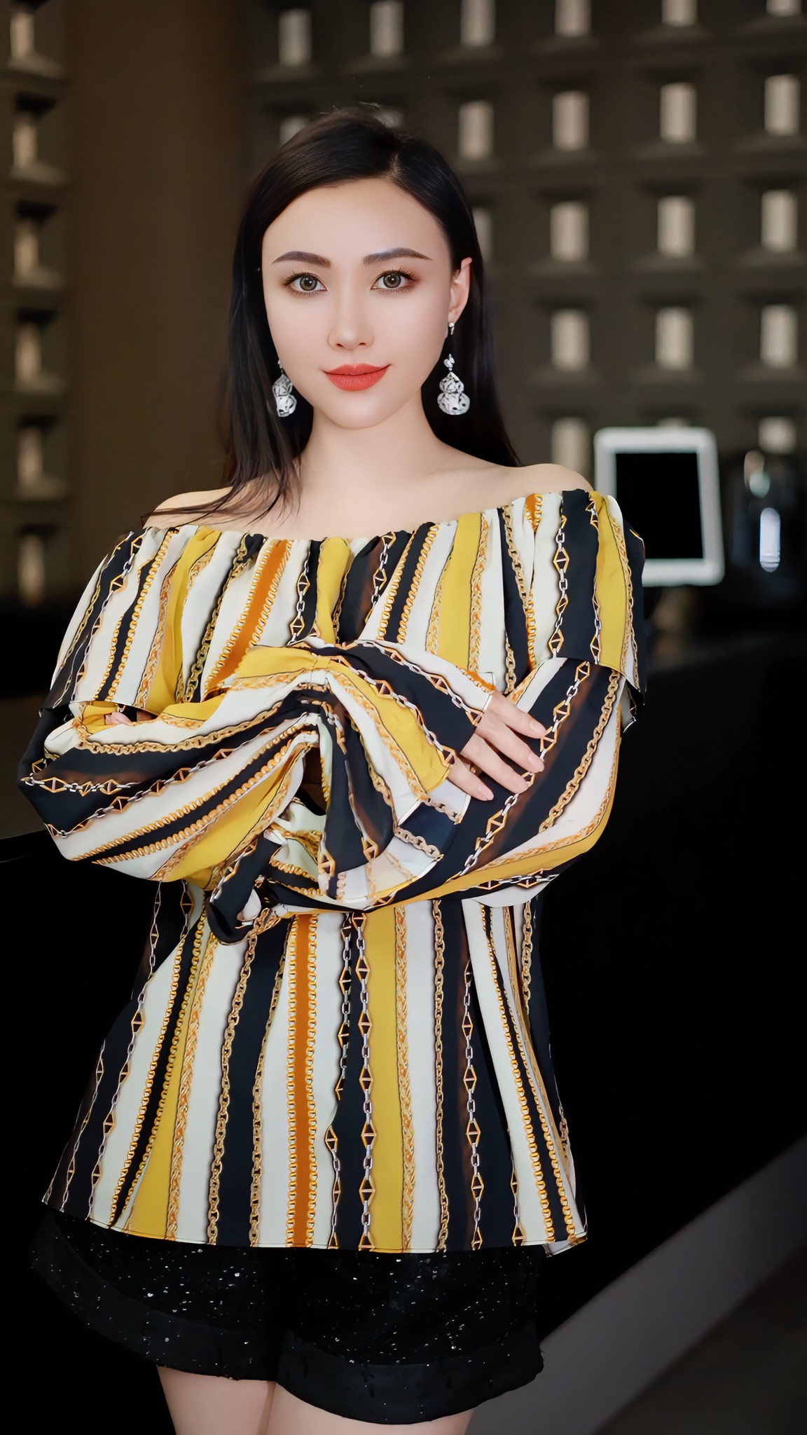 夏季新款条纹百褶一字肩女士洋气时尚百搭衬衫