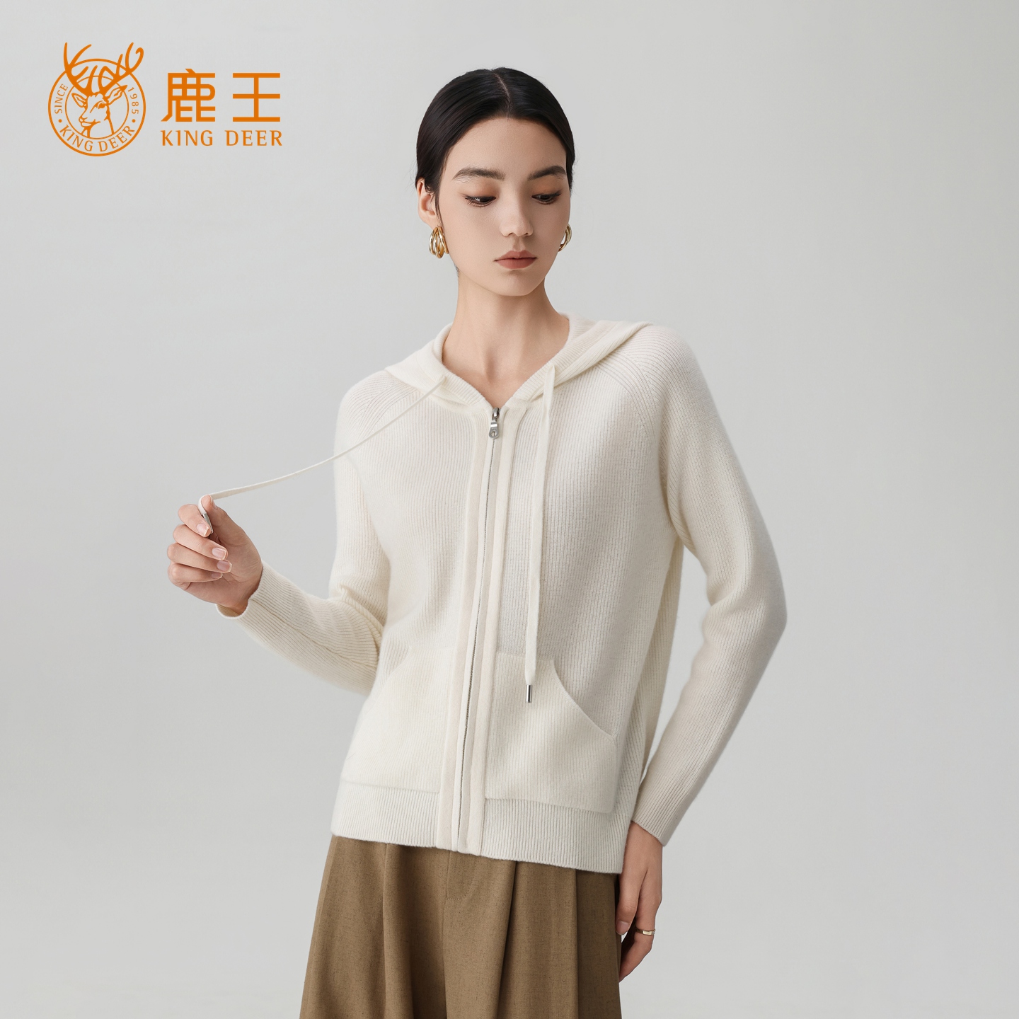 鹿王25秋冬新款女连帽100山羊绒休闲拉链开衫 加厚 20248212
