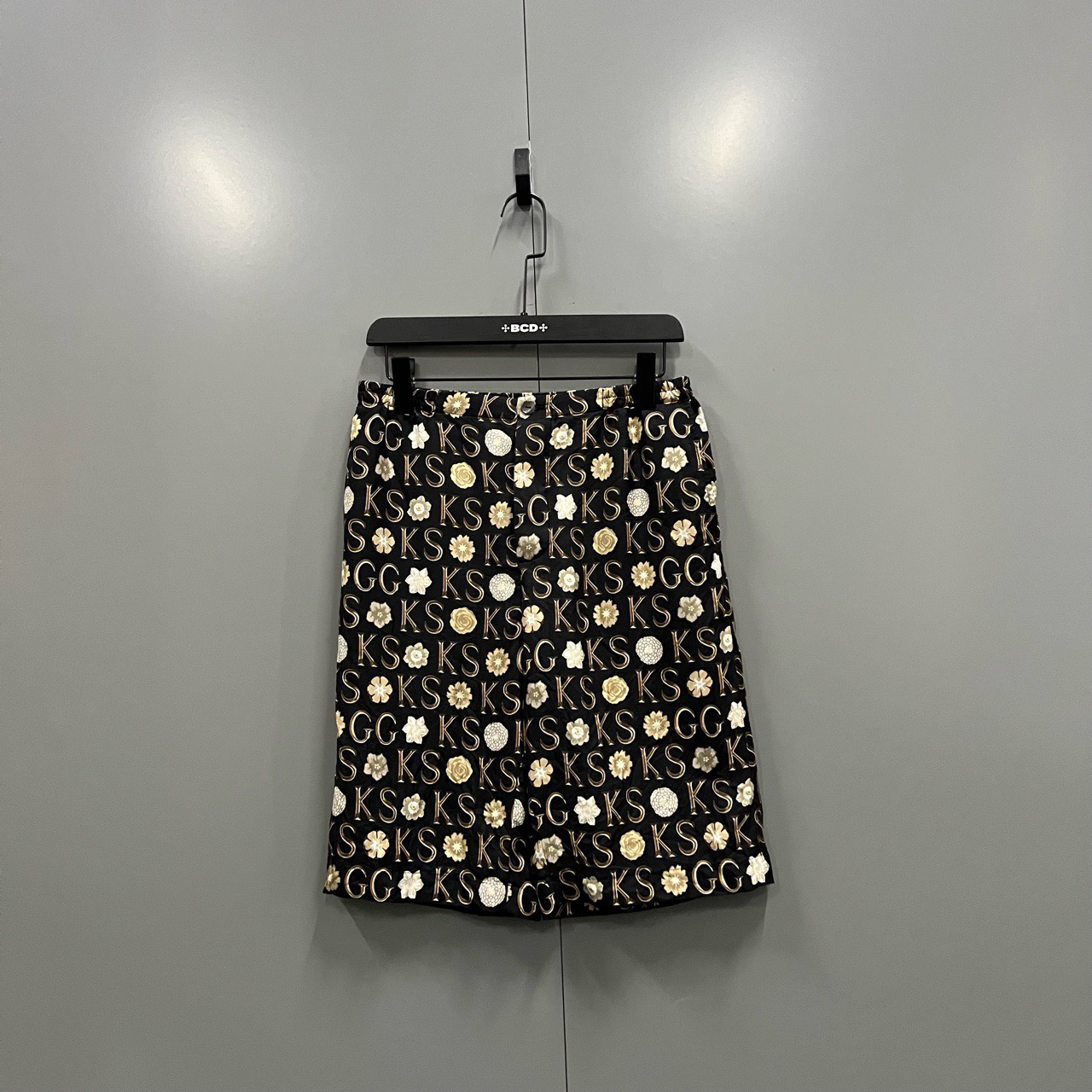 99新 GUCCI/古驰 （ll） 000351 古驰 花卉满印短裤 44码