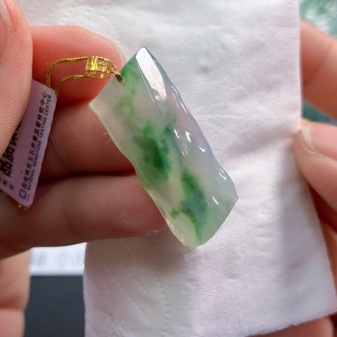 【闪购商品】翡翠吊坠(不含链)未镶嵌