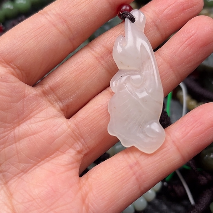 和田玉颈饰未镶嵌