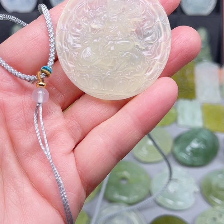 未镶嵌岫玉吊坠(赠链)王*
