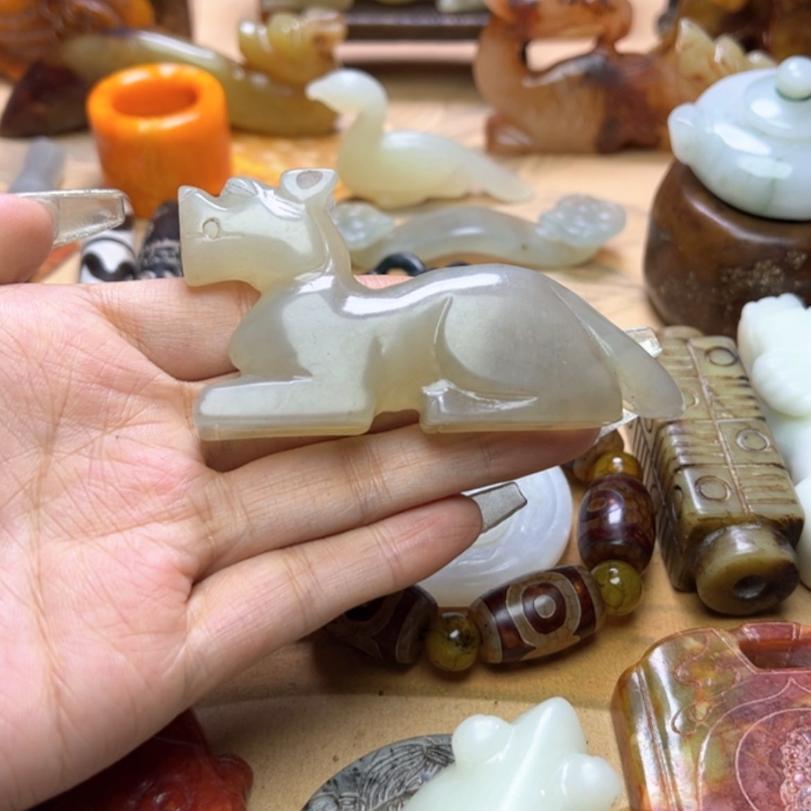 【闪购商品】蛇纹石玉颈饰未镶嵌