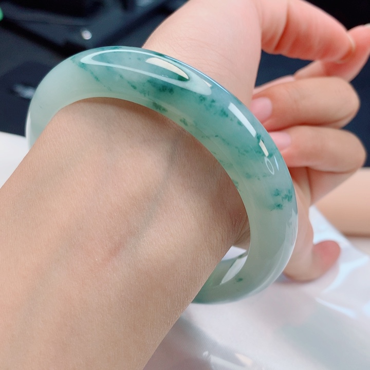 未镶嵌手镯翡翠60+圈