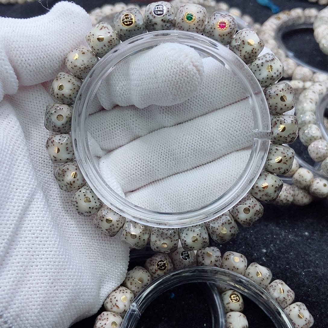 星月菩提手串b****y星月