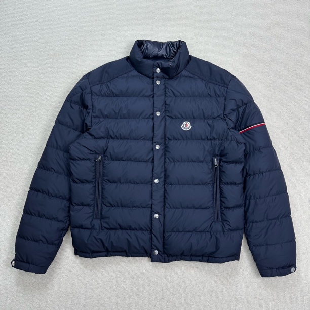 99新 MONCLER FW24植绒织带logo轻薄羽绒服/5码/WL1796