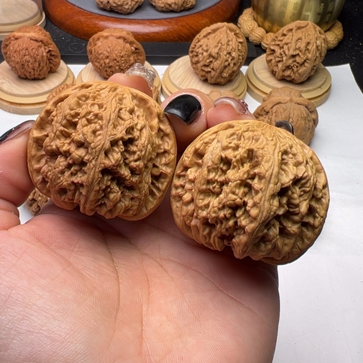 文玩核桃把件粗筋43
