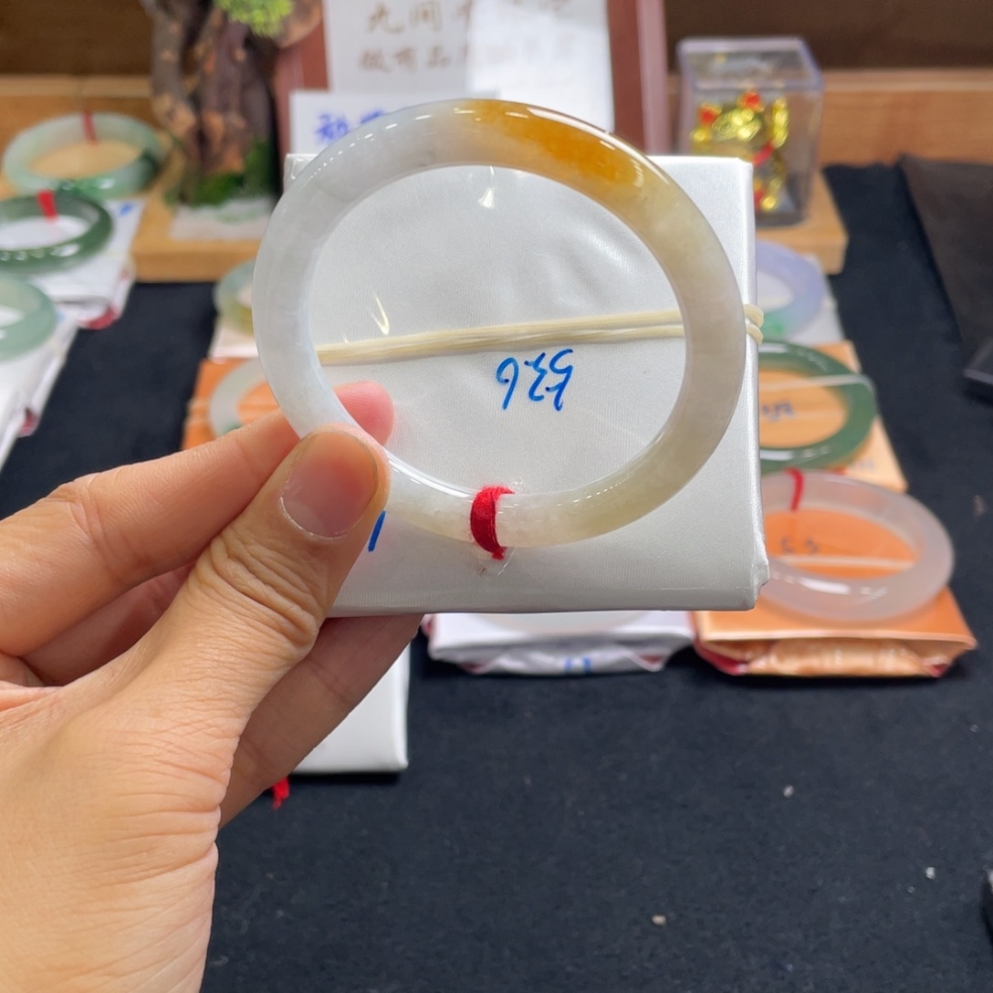 翡翠手镯未镶嵌53.6美人条黄翡