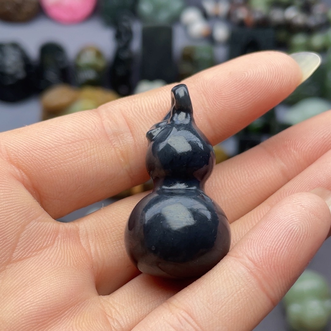 和田玉颈饰未镶嵌刘*贵