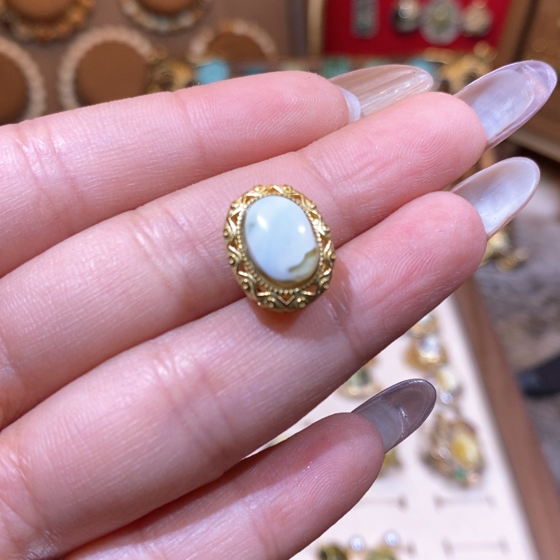 琥珀颈饰银S925镀金镶嵌背云