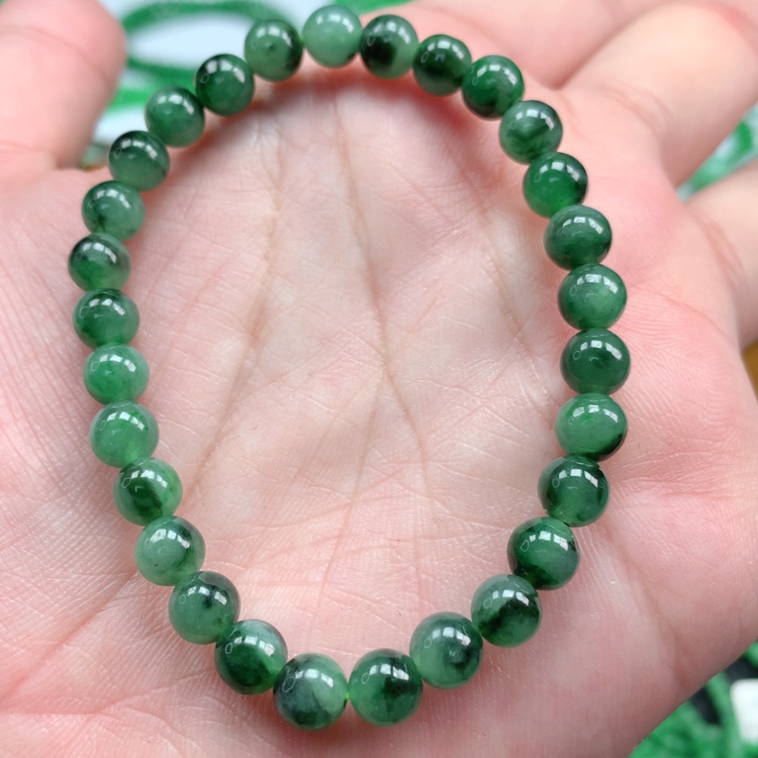 翡翠手链未镶嵌翡翠