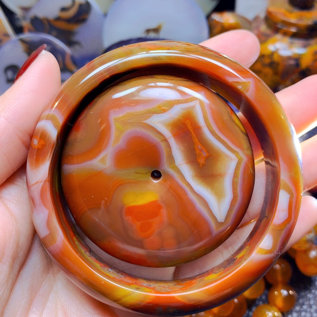 玛瑙/玉髓战国红手镯未镶嵌