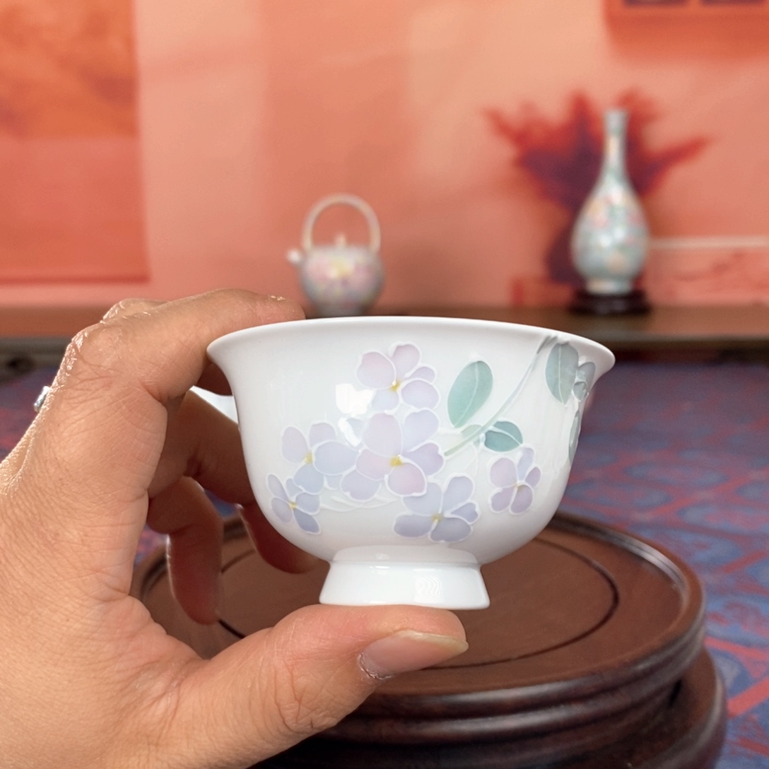 蓝雪花品茗杯手绘釉下高温