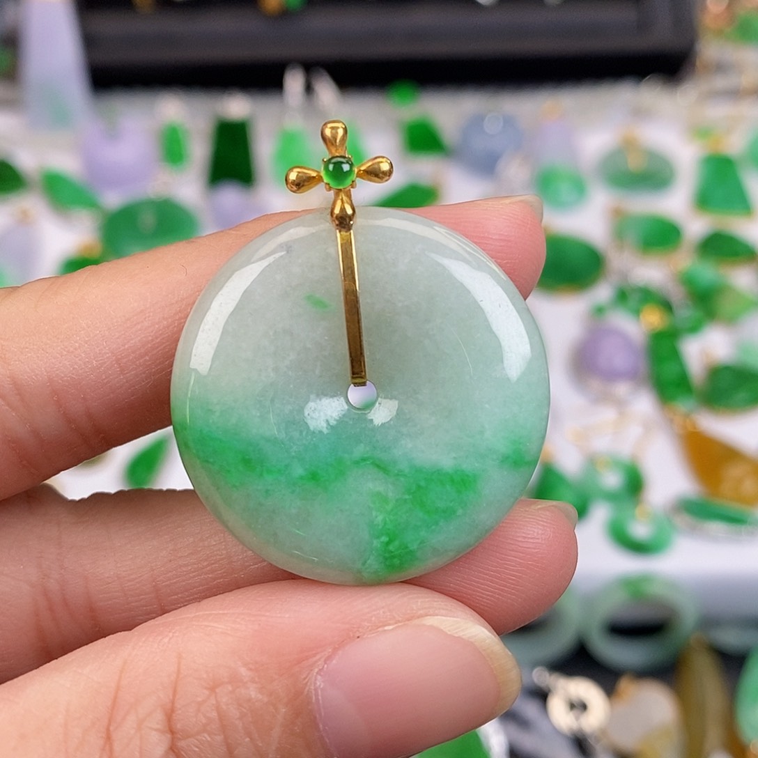 吊坠(不含链)18K金镶嵌翡翠