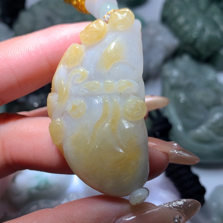 翡翠未镶嵌颈饰保真天然A货翡翠