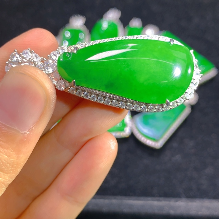 翡翠颈饰银S925镶嵌夏*一个