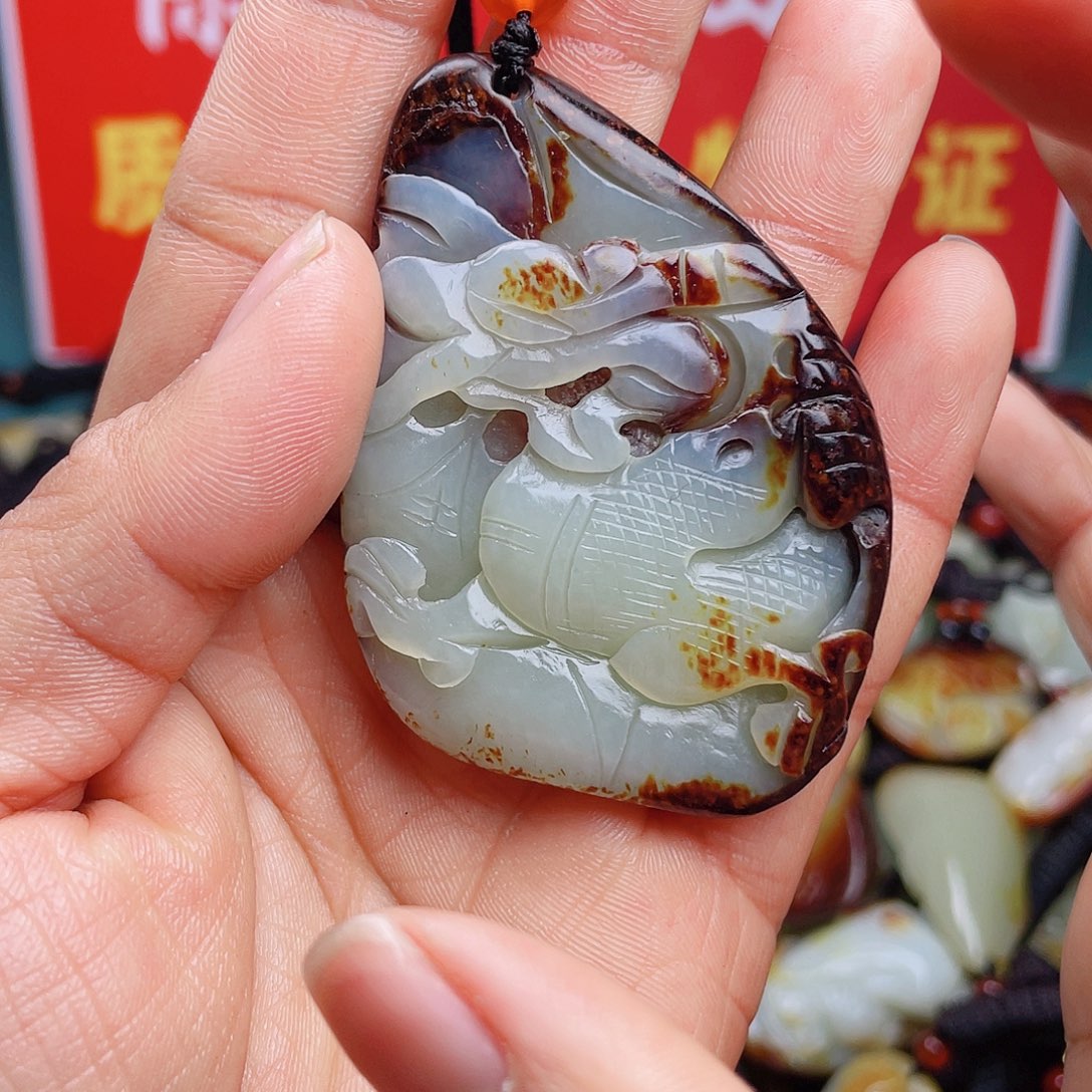 和田玉颈饰未镶嵌