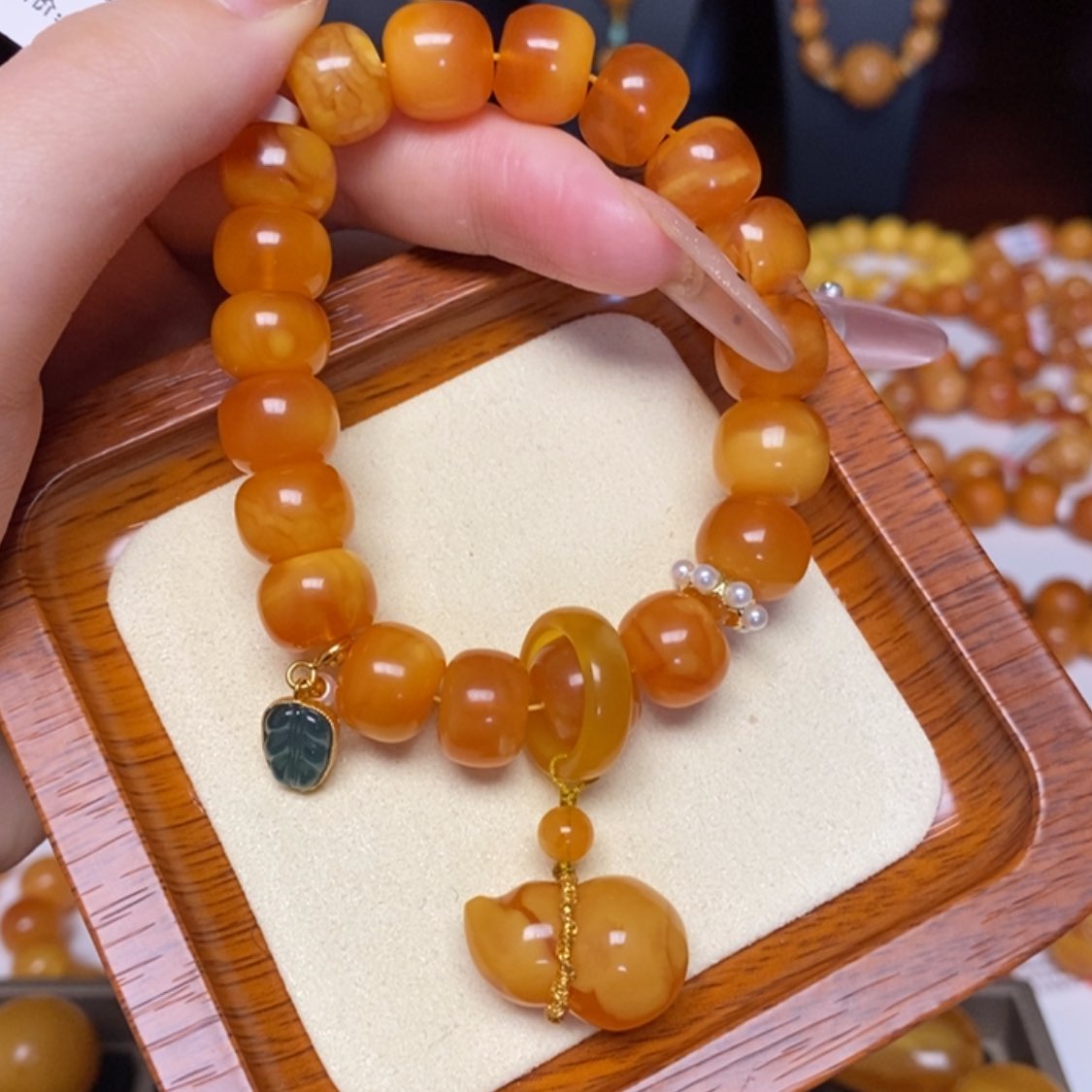 【闪购商品】蜜蜡手链未镶嵌手串