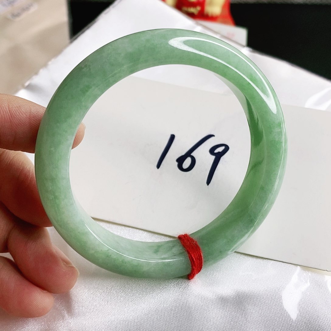 翡翠手镯未镶嵌56.3圈口