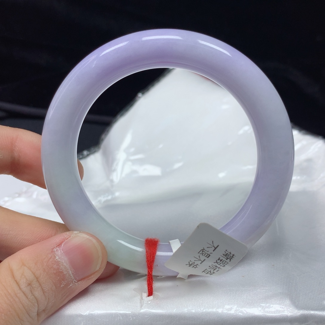 翡翠手镯（圆镯）未镶嵌54.5