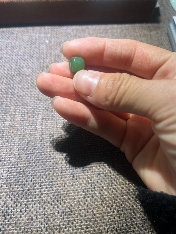 新疆和田玉碧玉珠子