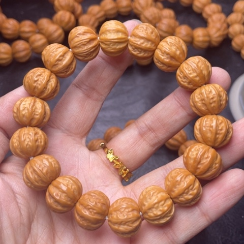 猴头核桃吊坠昊*15f h b x g j k