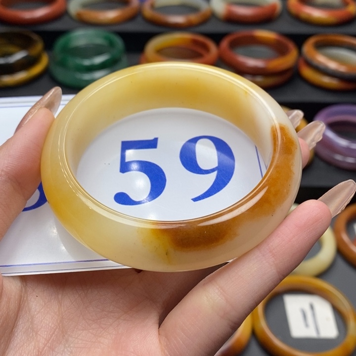 石英质玉（黄龙玉）手镯未镶嵌