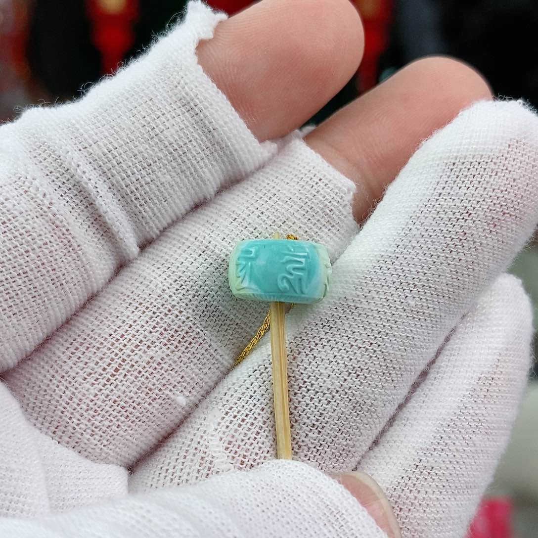 绿松石珠宝奇石未镶嵌杨*姿