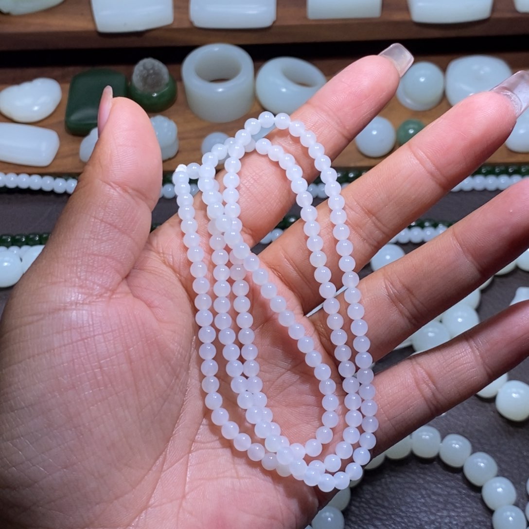 未镶嵌手链和田玉佳*呐