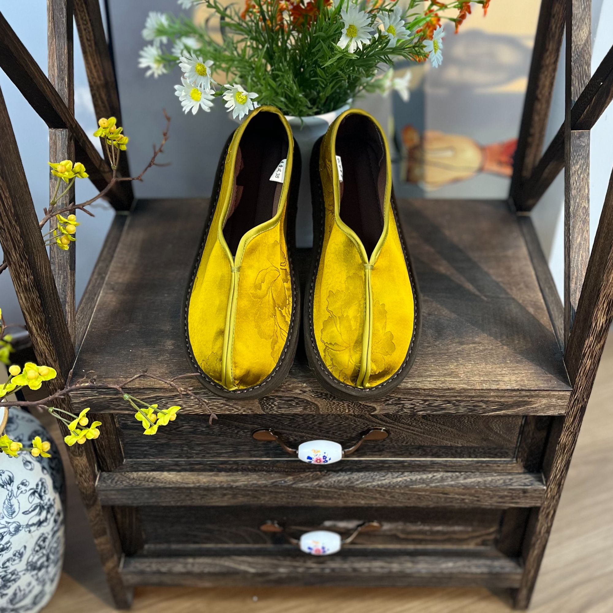 【摇金-两片】新中式刺绣千层布底时尚圆头国风手工布鞋透气